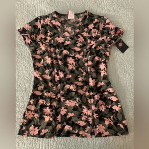 NWT scrub top